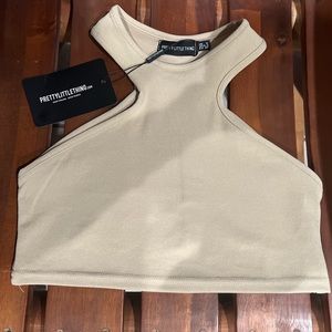PrettyLittleThing crop top 💗